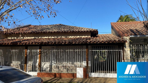Imagen 1 de 7 de Casa En Venta Bella Vista