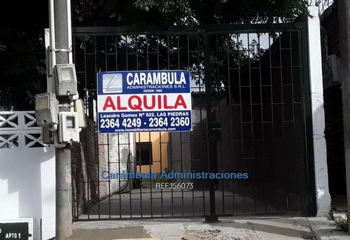 Casa Al Fondo Con Entrada Para Auto. A Cuadras De Shopping