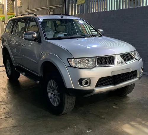 Mitsubishi Montero Gls