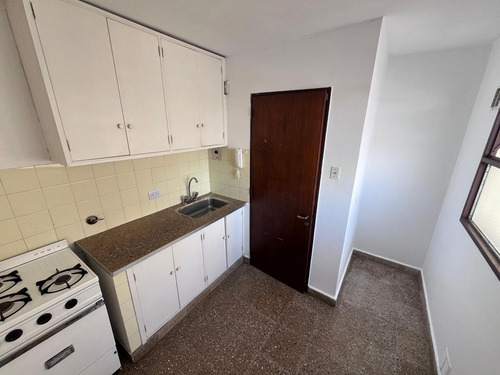 Monoambiente En Alquiler O Venta En La Plata