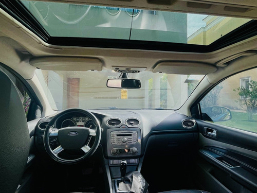 Ford Focus 2 2.0 Ghia At