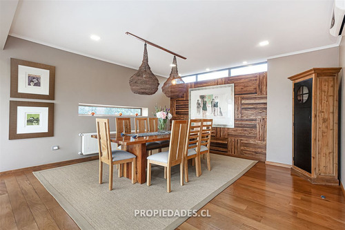 Casa En Arriendo De 5 Dorm. En Las Condes
