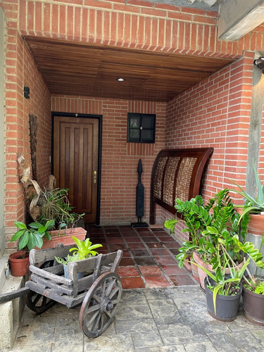 Imagen 2 de 20 de Town House En Venta, Oripoto, El Hatillo