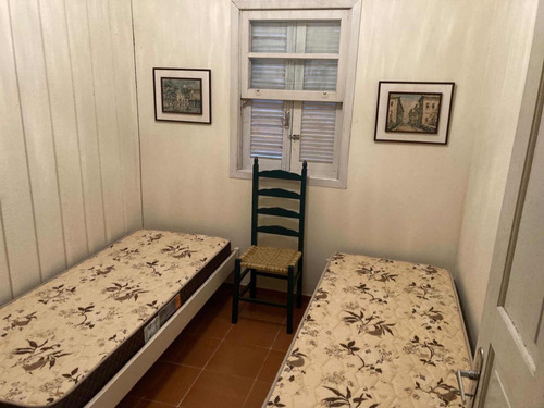 Casa De 3 Quartos, Sendo 1 Suite E 2 Quartos C Banheiro