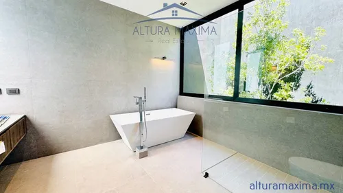 Lujosa Casa Nueva En Venta Villa Verona Zona Andares Zapopan