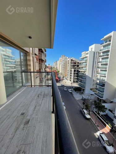 Imagen 24 de 30 de Edificio La Palma Ii , Semipiso De 3 Ambientes En Venta, Playa Grande