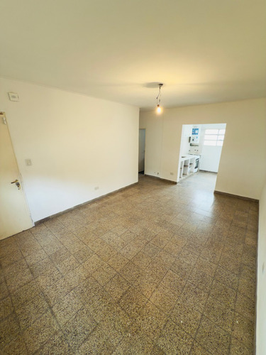 Casa Con Galpon, 2 Dormitorios, Patio, Apto Taller