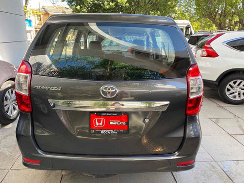 Imagen 6 de 15 de Toyota Avanza Avanza Premium