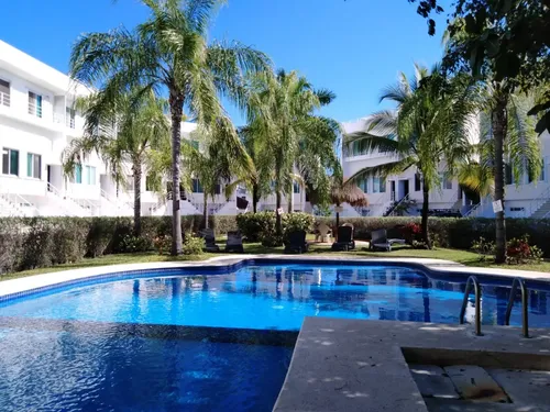 Casa En Venta En Playa Del Carmen | Townhouse Punta Estrella | Hermoso Town En Comunidad Cerrada Con Doble Filtro De Seguridad. - foto 1