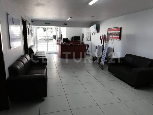 Imagen 2 de 13 de Clinica Medica En Venta, Jardines Alcalde, Guadalajara, Jalisco