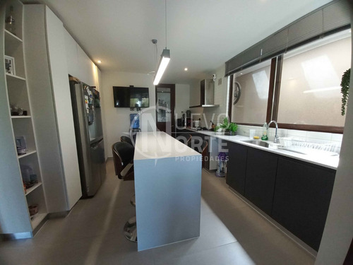 Acogedora Casa En Condominio Aguas Claras, Chicureo.