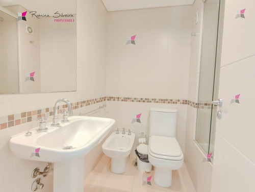 Apartamento En Venta En Playa Brava, Punta Del Este- Ref: 9491