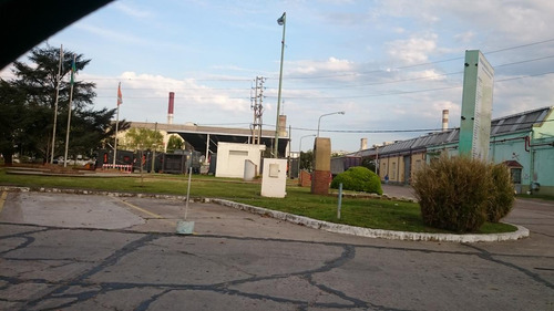 Alquiler A Estrenar Nave Industrial De 1200m2 Parque Industrial Platanos