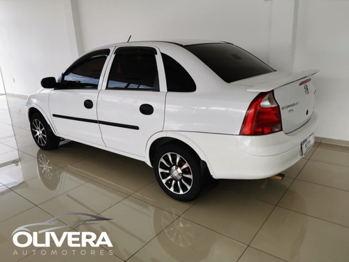 Chevrolet Corsa 1.8 Gl Aa Dh