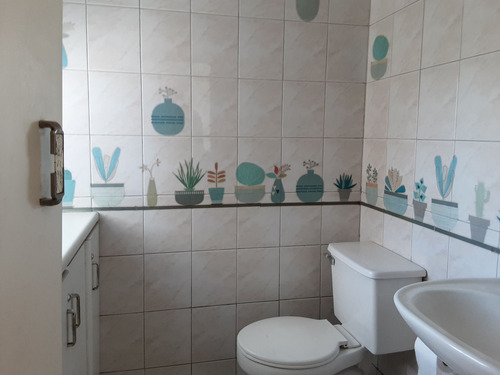 Se Vende 2 Oficinas/consulta Medica, Cdte Whiteside Con La M