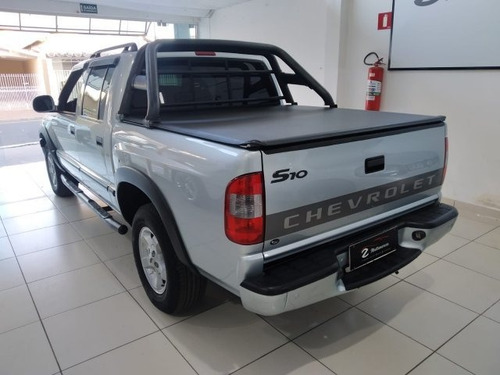 Imagem 10 de 12 de S10 2.4 Mpfi Advantage 4x2 Cd 8v Gasolina 4p Manual