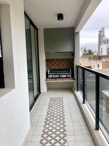 Departamento 3 Amb C/ Cochera En Zona Residencial. Bolívar 434 1ºb
