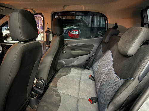 Fiat Uno 1.0 Attractive Flex 5p