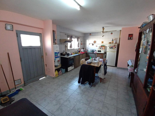 Imagen 12 de 24 de Casa - Gregorio De Laferrere