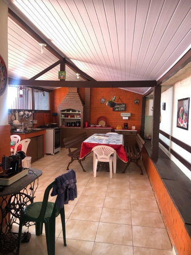 Imagem 9 de 18 de Casa Linear Em Terreno Inteiro, Com 520m², Em Área Nobre No Bairro Costazul, Em Rio Das Ostras. - 866 - 69409995