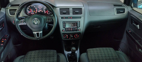 Imagem 6 de 8 de Volkswagen Fox 1.6 Msi Comfortline 8v Flex 4p Manual
