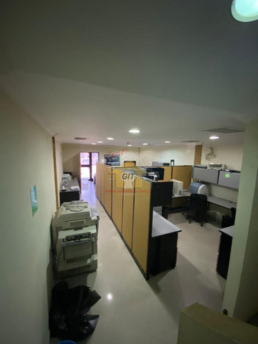 Local En Venta En San Diego, De 2 Niveles 99mts, Plena Av Don Julio Centeno. Lm