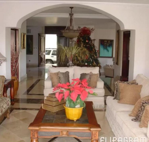 Vendo Majestuosa Mansión En Arroyo Hondo, Distrito Nacional, Santo Domingo, República Dominicana