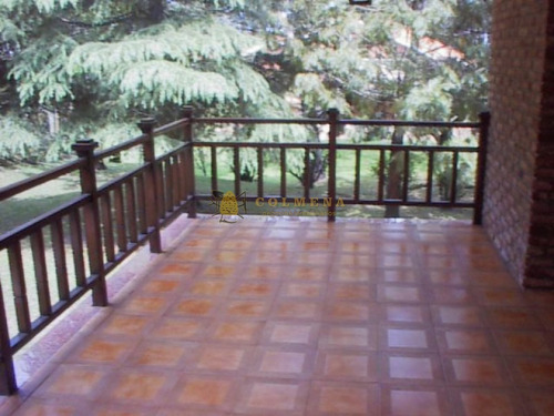 Casa En Solanas De 4 Dormitorios, Piscina Y Muy Cerca De La Playa. Consulte!!!!!!!!!- Ref: 2341