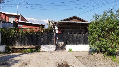 Casa En Amplio Terreno De 180m2