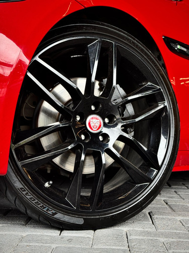 Jaguar XE 2.0 Turbocharged R-Sport Aut.