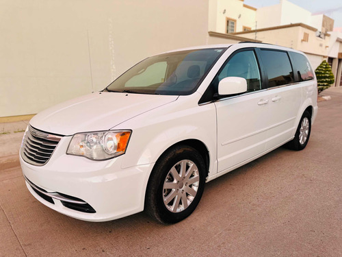 Chrysler Town & Country 3.6 Touring Mt