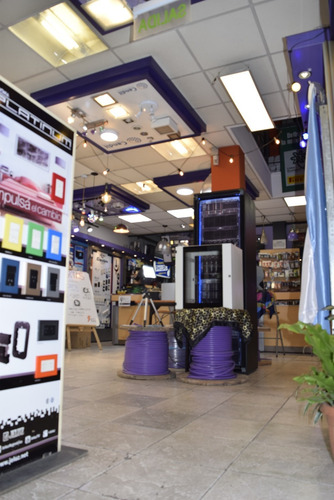Fondo De Comercio Electricidad,redes De Datos,iluminacion.