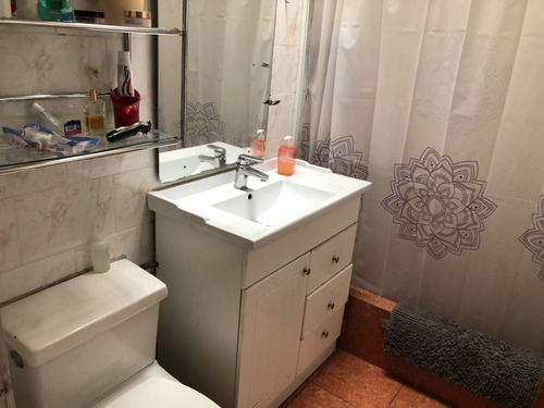 Vende Casa Grande 4 Dorm, 2 Baños, A Pocas Cuadras Metro Rod
