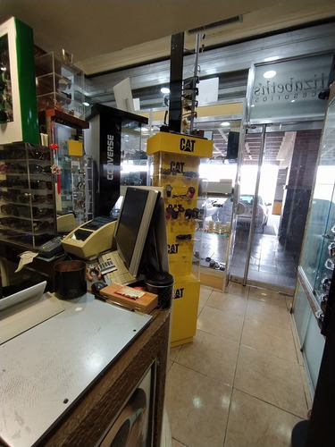 Imagen 3 de 8 de Local En Venta C.c El Cristal Naguanagua, Cod: Fol-487 Ct