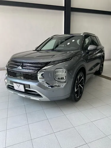 Mitsubishi Outlander 2024
