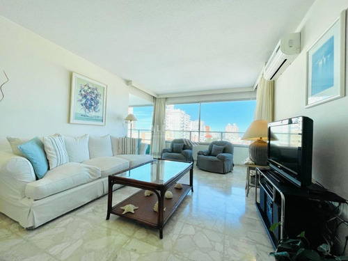 Imagen 3 de 24 de Muy Buen Apartamento De 2 Dormitorios + Dependencia - Península Punta Del Este - Punta Del Este Peninsula