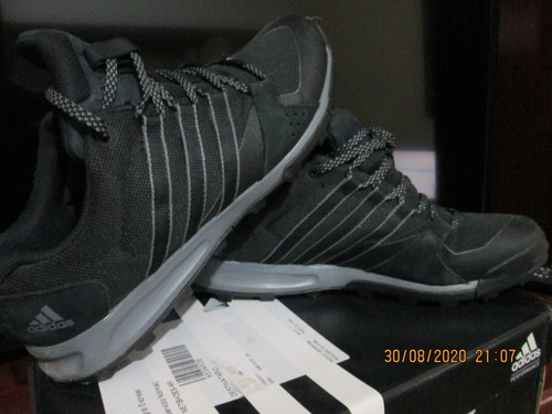 Zapatillas adidas Tivid Mesh