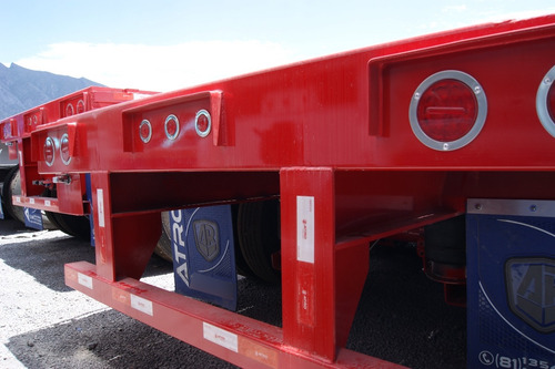 Remolque Cama Baja Chasis De 2 Y 3 Ejes Tipo Lowboy