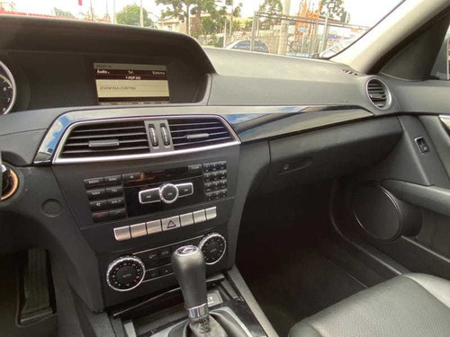 Imagem 11 de 15 de Mercedes-benz C-200 Avantgarde Cgi 1.8 At 2014