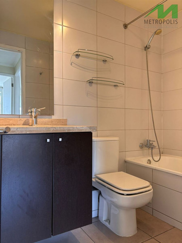 Departamento En Venta De 2 Dorm. En Las Condes