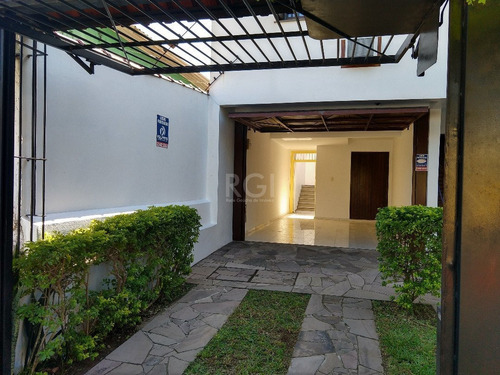 Casa Em Partenon Com 5 Dormitórios - Lu430140