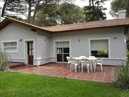 Imagen 4 de 18 de Casa Frente A La Reserva