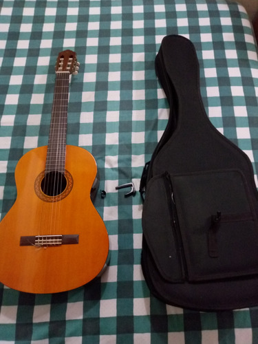 Guitarra Hamaha C40
