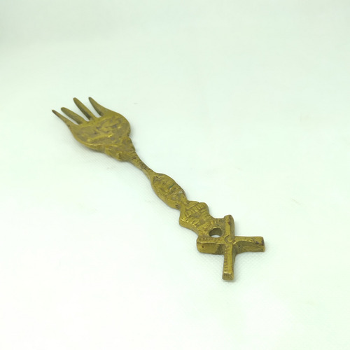 Tenedor Cubierto Decorativo De Bronce (Usado)