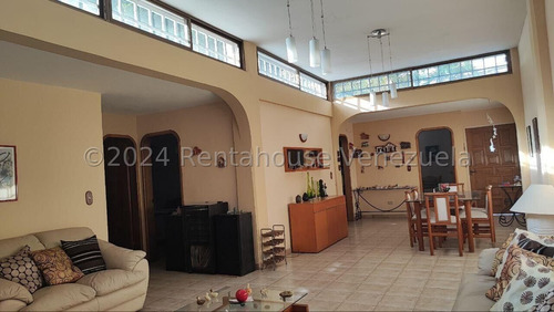 Casa En Venta En Colinas De Carrizal 24-27573 Yf