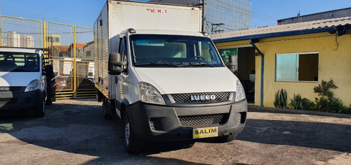 Imagem 2 de 12 de Iveco 35s14 2017 Bau