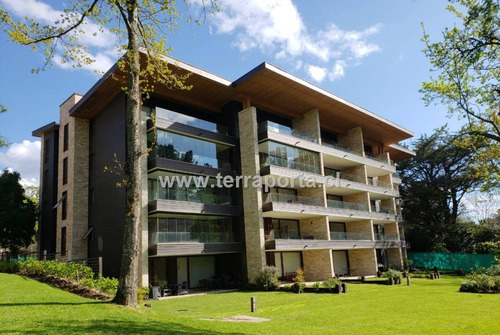 Condominio Parque Pinares, Amoblado