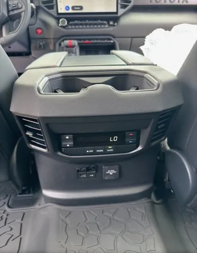 Toyota Sequoia 3.5 V6 Trd Pro