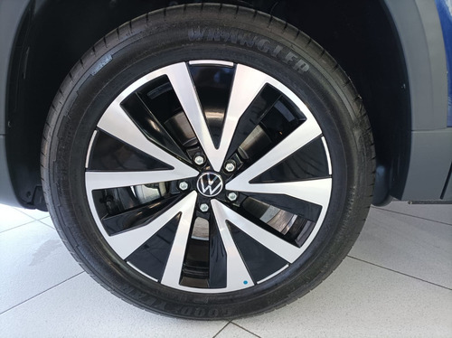 Imagen 8 de 16 de Volkswagen Taos Highline At 250 Tsi 1.4 Turbo! My23 #28