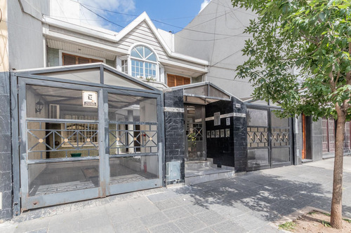 Duplex En Venta Con Terraza Y Parrilla Apto Credito- Parque Patricios